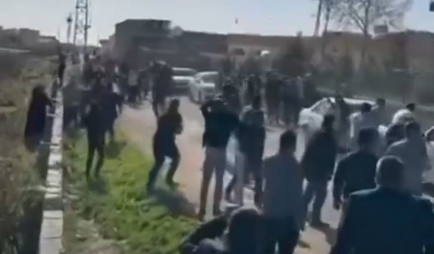 Harran'da seçim gerginliği: İki taraf arasında taşlı sopalı kavga