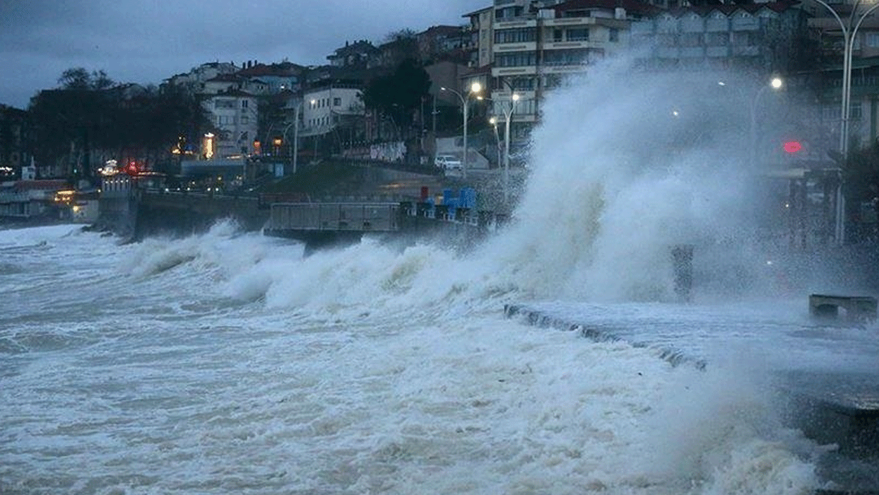 Batı ve Doğu Karadeniz İçin Fırtına Uyarısı